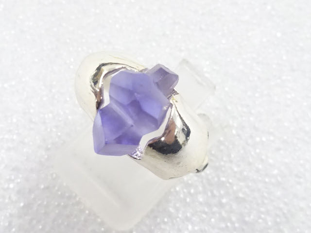 JAPANESE KIMONO / ANTIQUE COLORED STONE RING (SIZE 13)